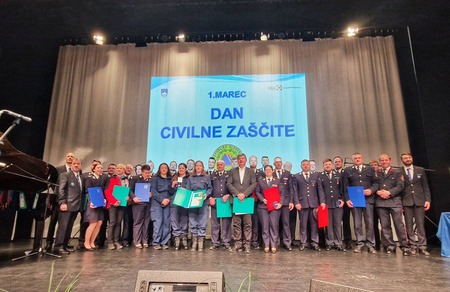 Dan civilne zaščite skupinska slika